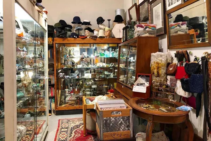 室内古董，帽子，艺术和更多在科尔谷古董.